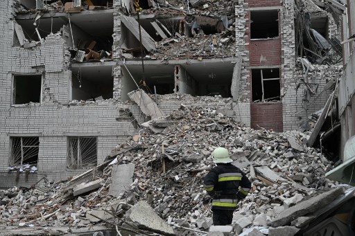 Al menos 17 muertos en un bombardeo ruso en la ciudad ucraniana de Chernígov