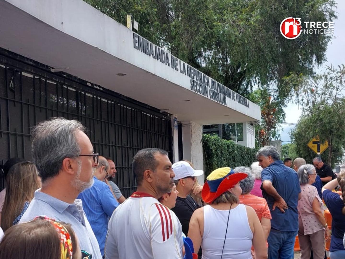 Venezolanos en Costa Rica  ejercen su derecho al voto 